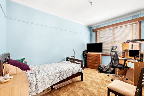 Property photo of 2 Gavin Street Jacana VIC 3047