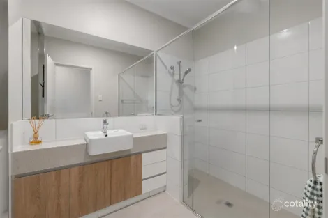 Property photo of 15 Sawgrass View Gnangara WA 6077