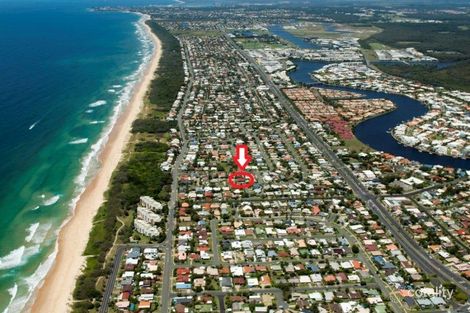 Property photo of 11 Lapoinya Crescent Warana QLD 4575