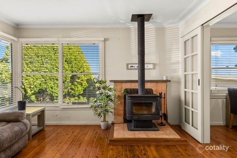 Property photo of 1 Valley View Crescent Glendale NSW 2285