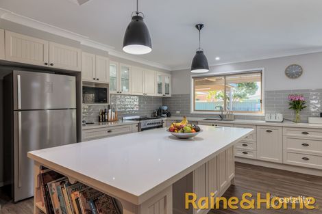 Property photo of 41 Murrumbidgee Place Dubbo NSW 2830