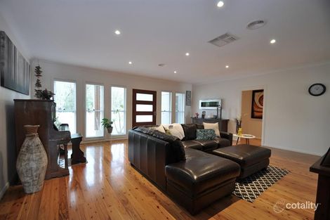 Property photo of 8 Harrison Place Dubbo NSW 2830
