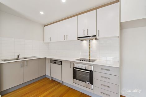 Property photo of 3/30 Pin Oak Crescent Flemington VIC 3031