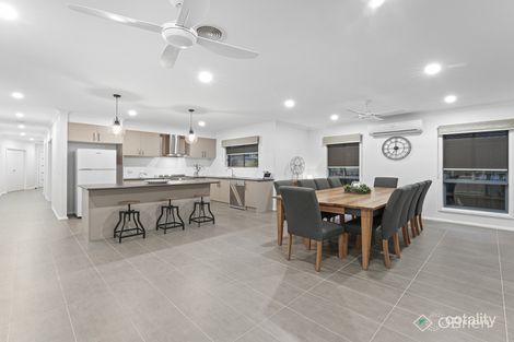 Property photo of 69 Sandarra Boulevard Sandhurst VIC 3977