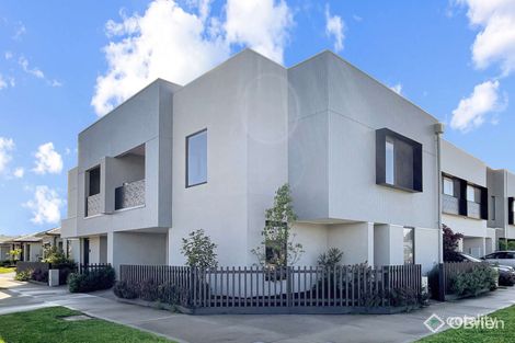 49 Diplomat Cres, Cranbourne South, VIC 3977