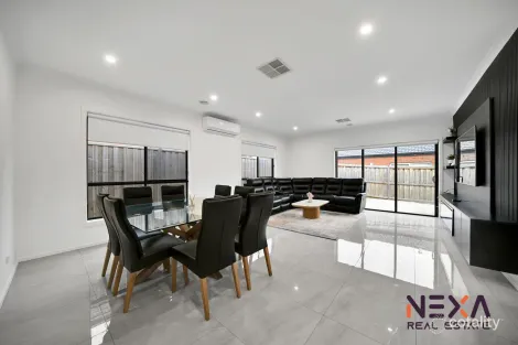 Property photo of 12 Rawson Street Donnybrook VIC 3064