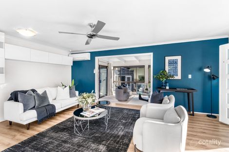Property photo of 2 Catalina Crescent Birkdale QLD 4159