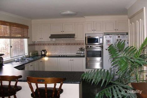 Property photo of 12 Noah Close Mornington VIC 3931