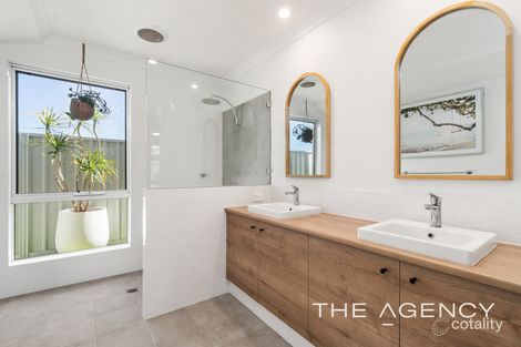 Property photo of 42 Mermaid Way Heathridge WA 6027