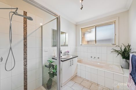 Property photo of 1/82 Songlark Crescent Werribee VIC 3030