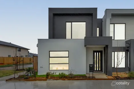 Property photo of 19 Clapton Lane Donnybrook VIC 3064