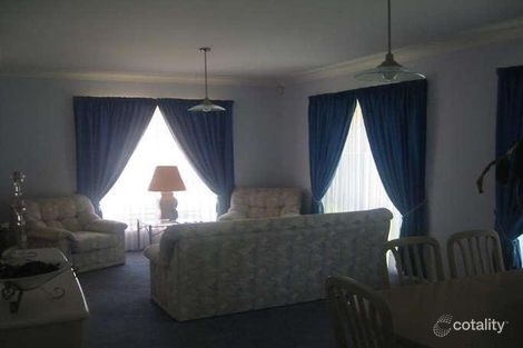 Property photo of 40 Dampier Crescent Shell Cove NSW 2529