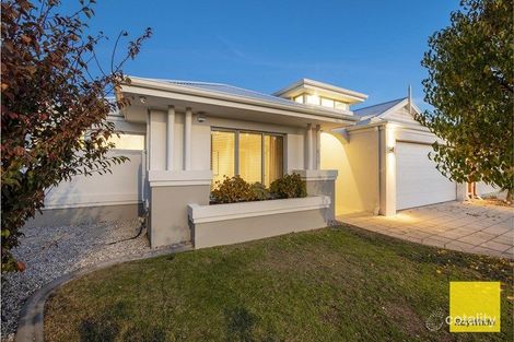 Property photo of 9 Tipperary Bend Canning Vale WA 6155