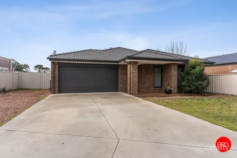 7 Dunvegan Tce, Strathfieldsaye, VIC 3551