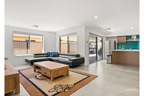 Property photo of 19 Calamocha Way Piara Waters WA 6112