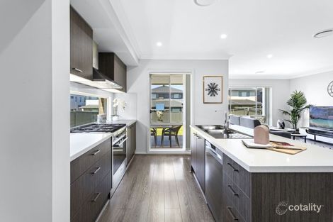 Property photo of 22 Carney Crescent Tallawong NSW 2762