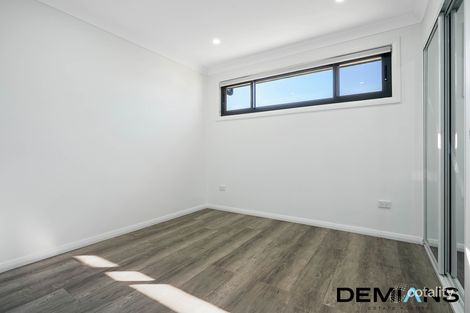 Property photo of 12 Ross Street Chipping Norton NSW 2170