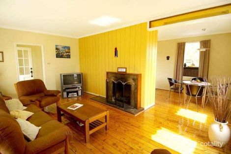 Property photo of 18 Adrian Street Bentleigh East VIC 3165