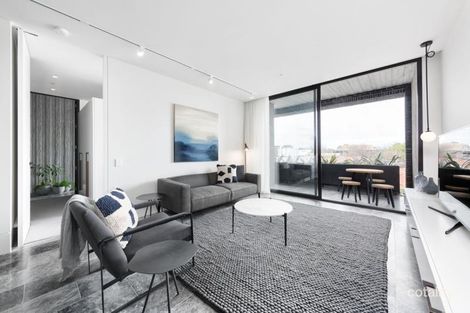 205/2 Pine Ave, Elwood, VIC 3184