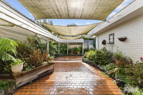 Property photo of 10 Coster Circle Traralgon VIC 3844