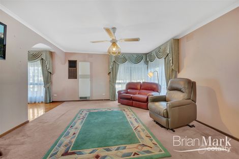 Property photo of 27 Cambridge Crescent Werribee VIC 3030