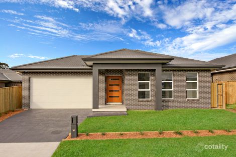 Property photo of 17 Pimlico Crescent Colebee NSW 2761