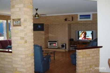 Property photo of 32 Adare Way Kingsley WA 6026