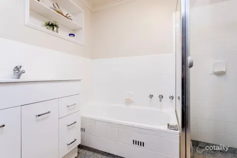 Property photo of 2/30 Elderslie Avenue Fitzroy SA 5082
