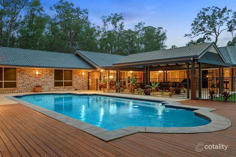 Property photo of 4 Heath Court Cashmere QLD 4500