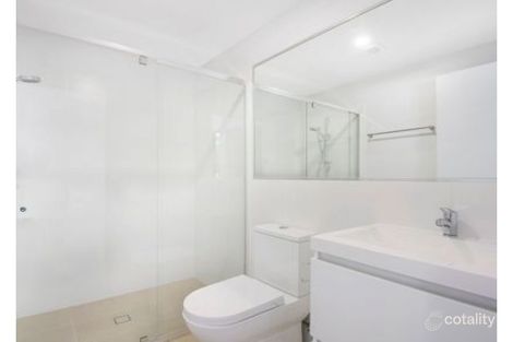 Property photo of 303/5 Folkestone Street Bowen Hills QLD 4006