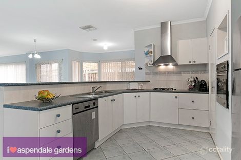 Property photo of 19 Pacific Drive Aspendale Gardens VIC 3195