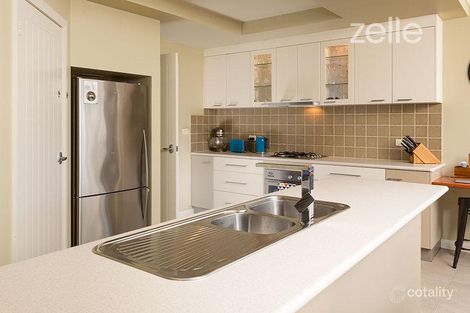 Property photo of 43 Robbins Drive East Albury NSW 2640