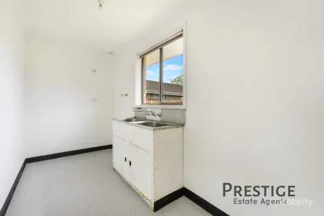 Property photo of 14 Orlando Place Edensor Park NSW 2176