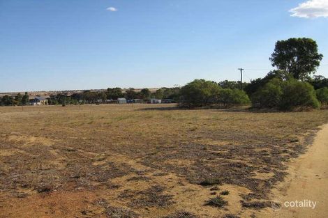 25 Powell Cres, Quairading, WA 6383