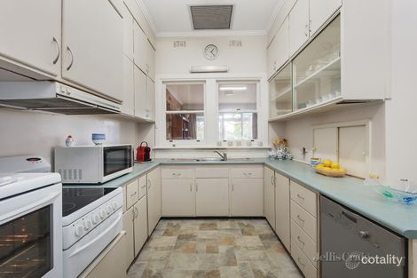 Property photo of 7 Comas Grove Ashburton VIC 3147
