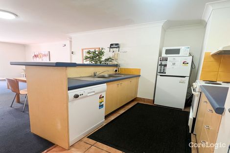 Property photo of 32/11-17 Philip Avenue Broadbeach QLD 4218
