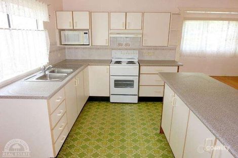 Property photo of 16 Tenth Avenue Budgewoi NSW 2262