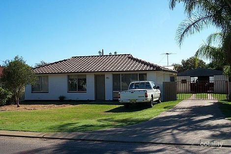 251 First St, Wonthella, WA 6530