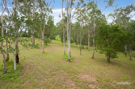 Property photo of 17 Country Place Brookfield QLD 4069