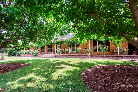 Property photo of 10 Gower Hardy Circuit Cowra NSW 2794