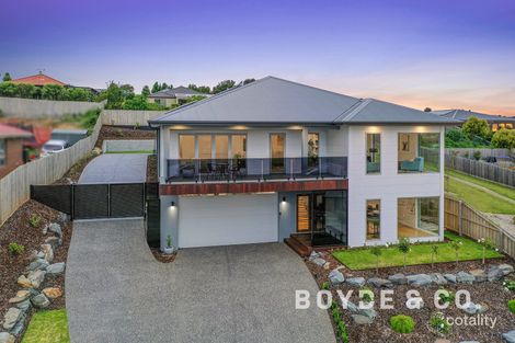 11 Kensington Sq, Drouin, VIC 3818