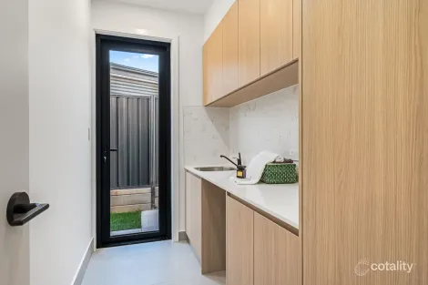 Property photo of 44 Oak Avenue Tonsley SA 5042