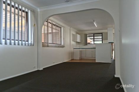Property photo of 1A Cobb Place Ambarvale NSW 2560