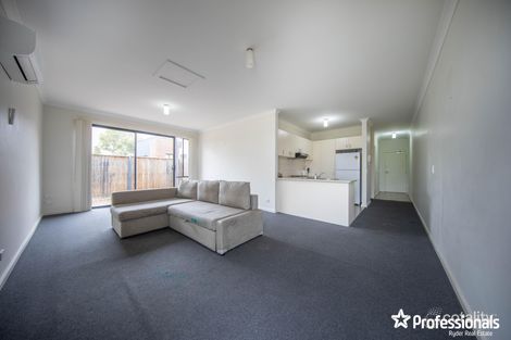 Property photo of 28/9 Petrea Place Harkness VIC 3337