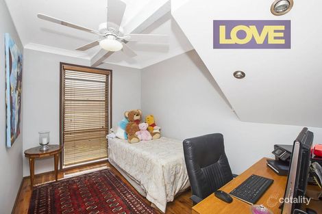 Property photo of 8 Cleverton Close Warners Bay NSW 2282
