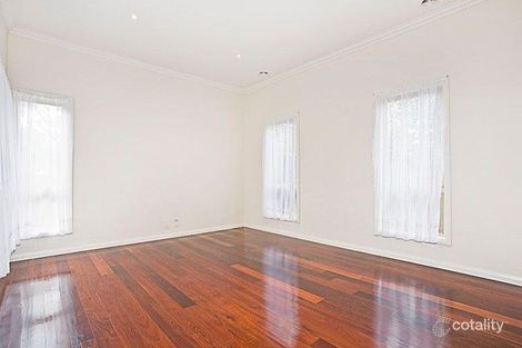 Property photo of 2/2 Hilton Street Mount Waverley VIC 3149