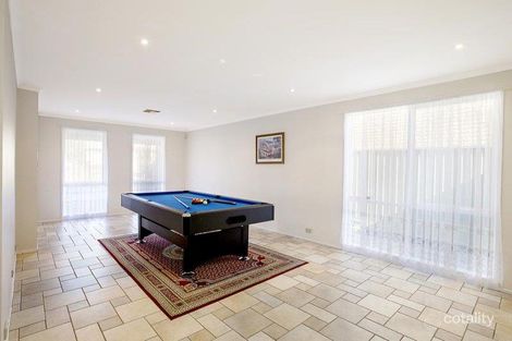 Property photo of 5 Glenalvon Place West Hoxton NSW 2171
