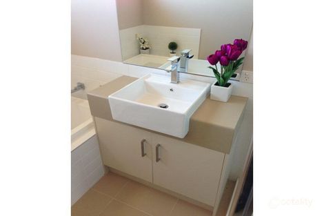 Property photo of 61 Vimini Drive Narre Warren VIC 3805