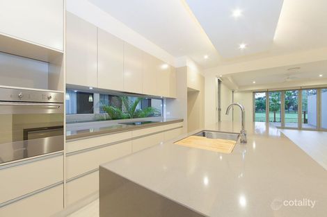 1/30 Nobby Pde, Miami, QLD 4220