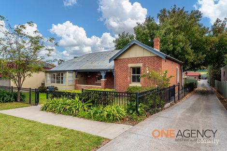 284 Piper St, Bathurst, NSW 2795